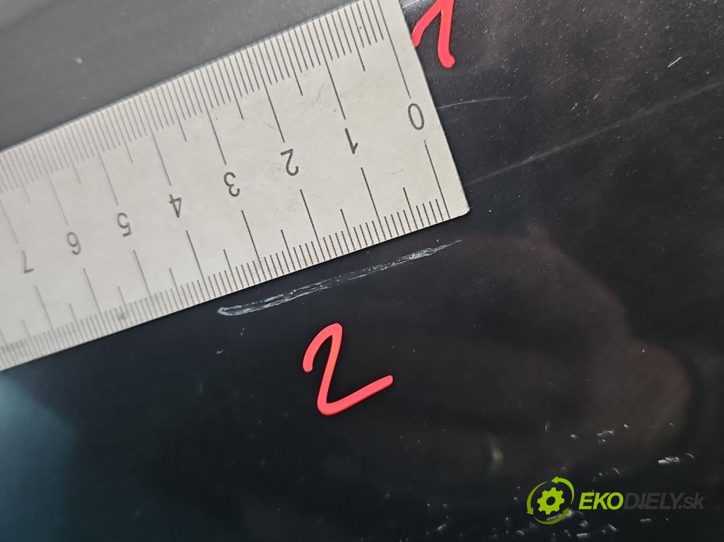 Renault Fluence 1.5 dci 86 HP manual 63 kW 1461 cm3 4- blatník predné ľavý  (Predné ľavé)