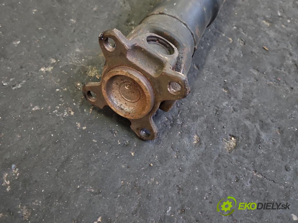 Bmw 3 E46 1998-2007 2.0 R6 150 HP manual 110 kW 1991 cm3 4- Hřídel: zadné  (Kardaňový hriadeľ)