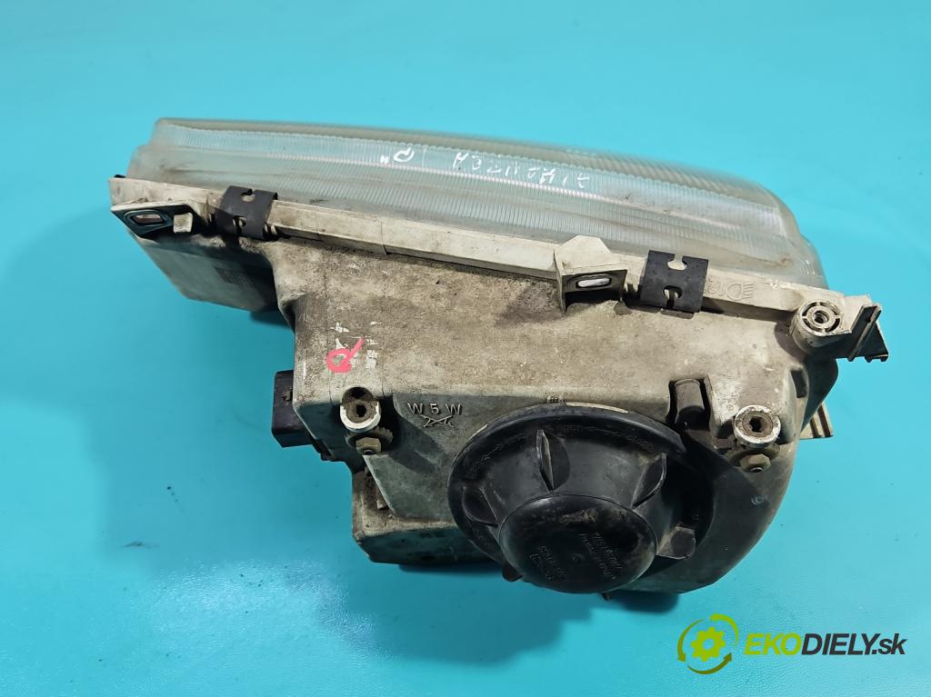 Vw Sharan I 1995-2010 1.9 tdi 110 HP manual 81 kW 1896 cm3 5- Reflektor: pravý 0301048302 (Pravé)