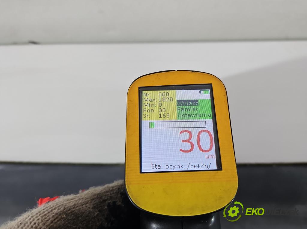 Vw Golf III 1991-1998 1.6 8V 101 hp manual 74 kW 1595 cm3 5- zadní kufrové dveře  (Zadní kapoty)