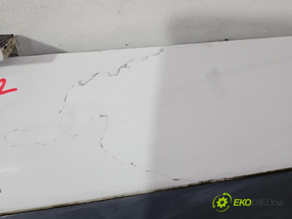 Vw Golf III 1991-1998 1.6 8V 101 hp manual 74 kW 1595 cm3 5- zadní kufrové dveře  (Zadní kapoty)