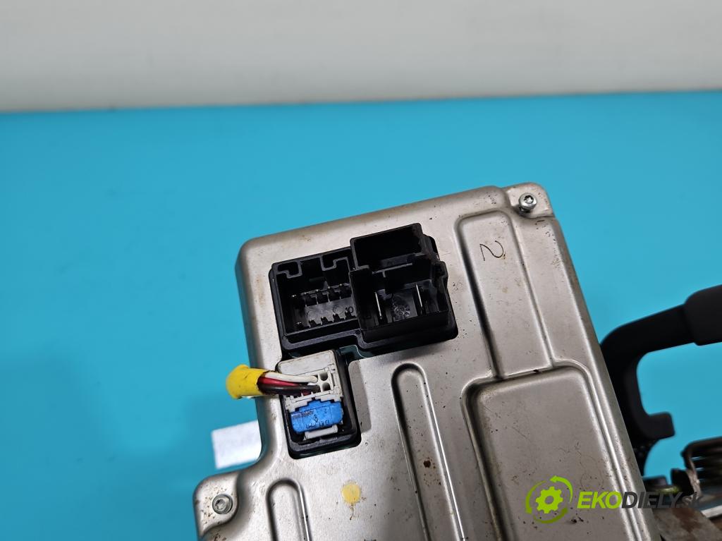 Fiat Punto Grande 1.2 8V 65 HP manual 48 kW 1242 cm3 3- čerpadlo posilovač 26117861 (Servočerpadlá, pumpy riadenia)