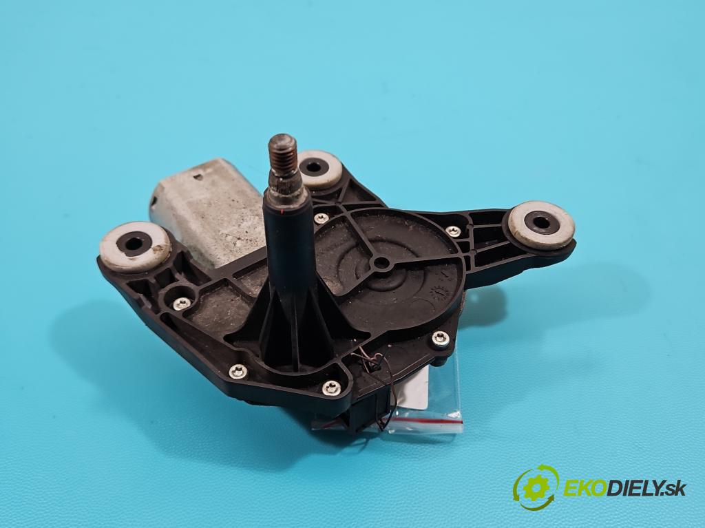 Fiat Punto Grande 1.2 8V 65 hp manual 48 kW 1242 cm3 3- motor stěrače zadní 55701468