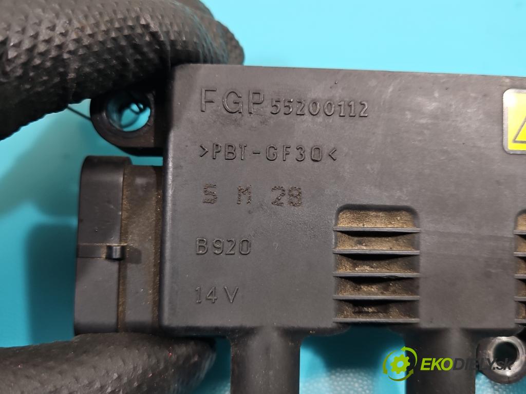 Fiat Punto Grande 1.2 8V 65 HP manual 48 kW 1242 cm3 3- cievka zapaľovacia 55200112 (Zapaľovacie cievky, moduly)