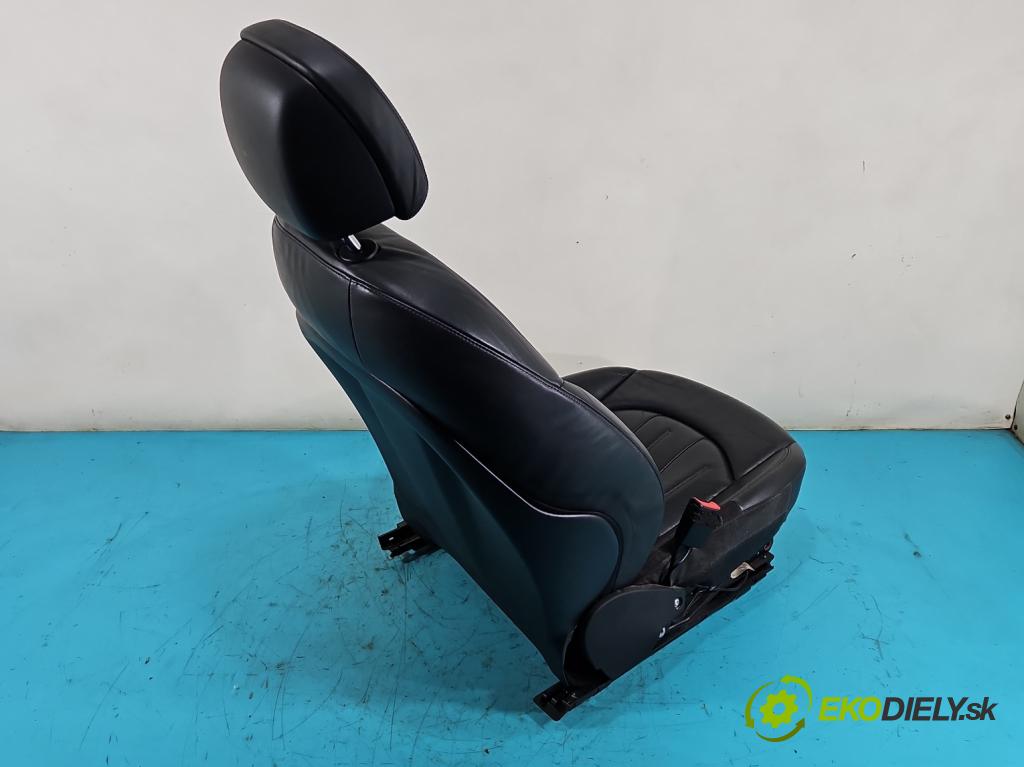 Audi A8 D4 2009-2017 3.0 V6 tdi 250 HP automatic 184 kW 2967 cm3 4- Sedačka ľavý  (Sedačky, sedadlá)