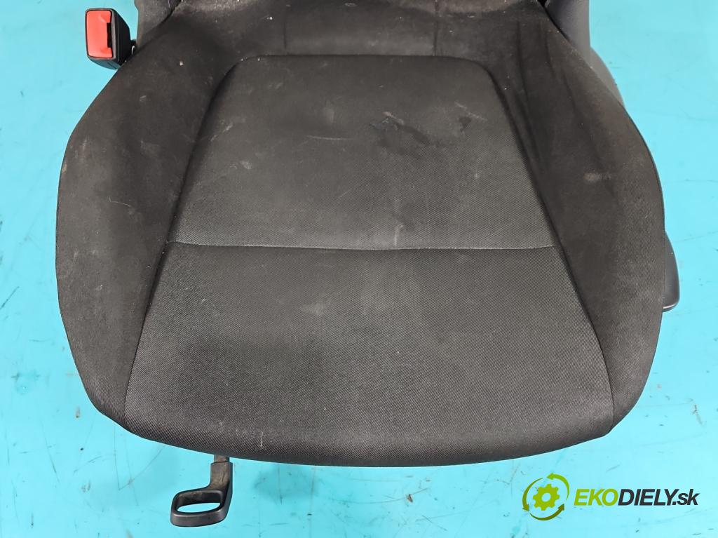 Skoda Fabia III 2014- 1.0 mpi 75 HP manual 55 kW 999 cm3 5- Sedačka ľavý  (Sedačky, sedadlá)
