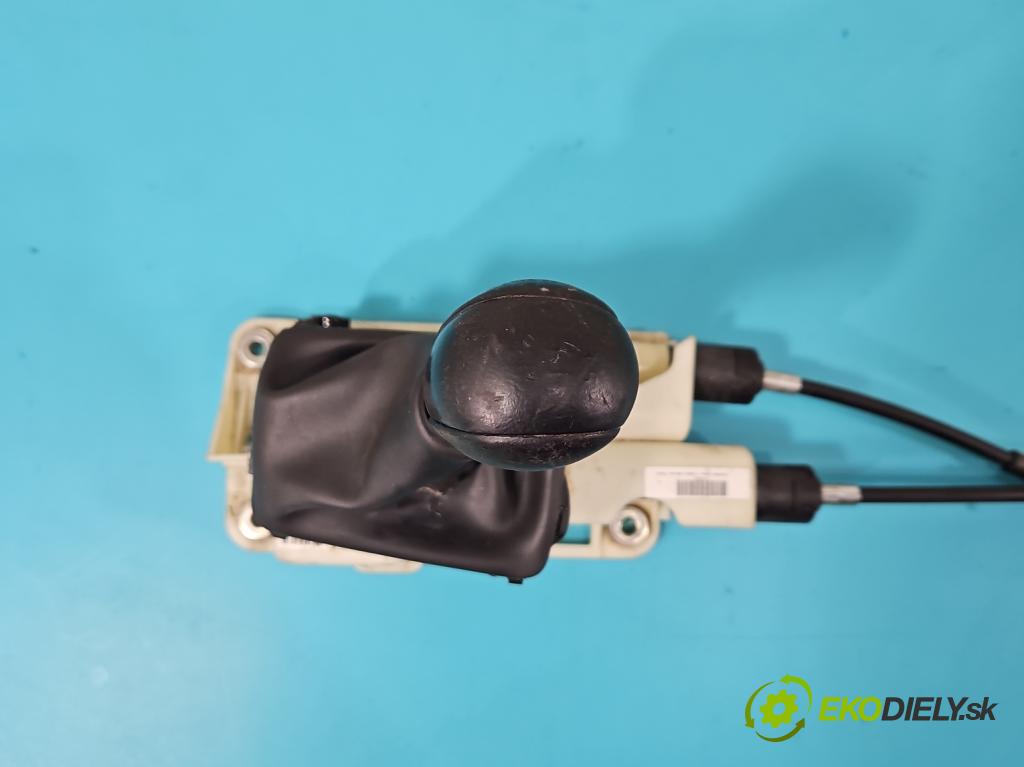 Volvo S60 II 2010-2018 2.0 D3 163 HP manual 120 kW 1984 cm3 4- Páka: Změny: stupeň,rýchlosť 31219639 (Rýchlostná páka (kulisa))