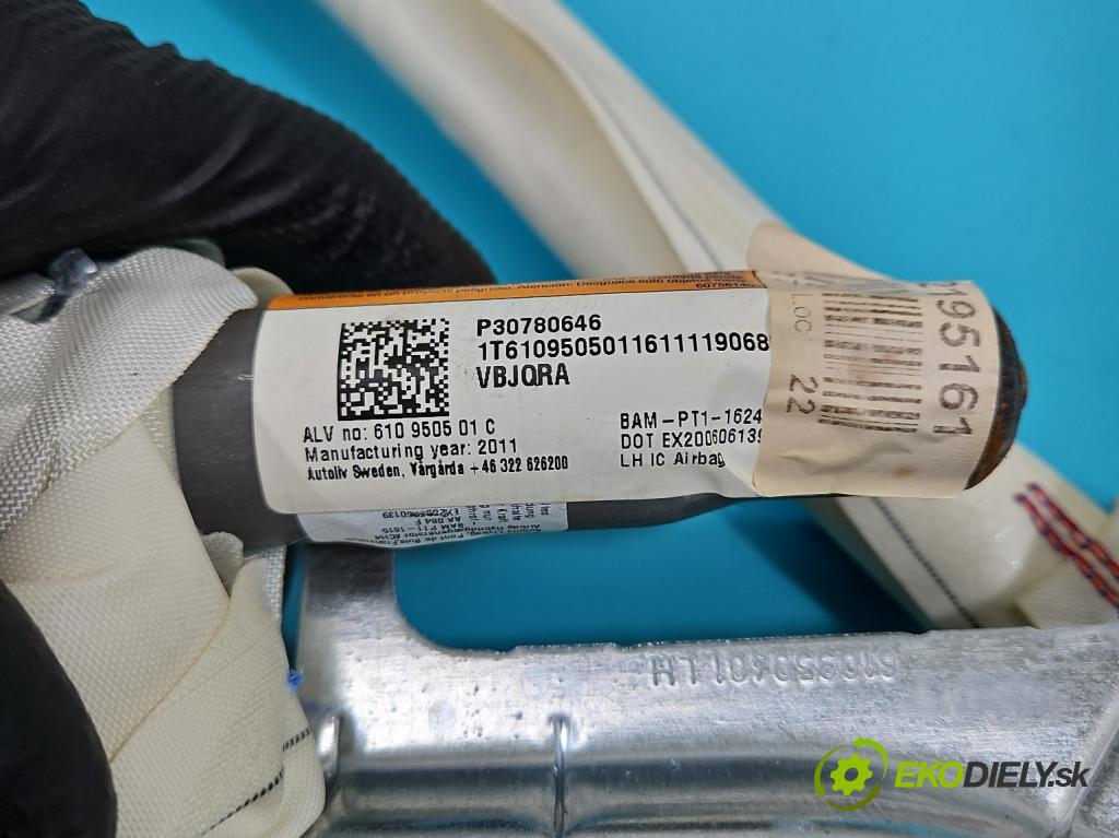 Volvo S60 II 2010-2018 2.0 D3 163 HP manual 120 kW 1984 cm3 4- clona ľavé P30780646