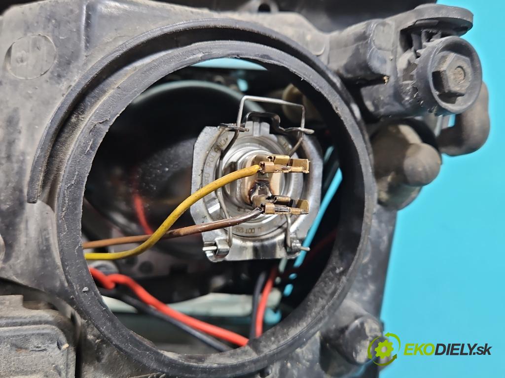 Vw Passat B5 1995-2005 1.8b 125 HP manual 92 kW 1781 cm3 4- Reflektor: pravý  (Pravé)