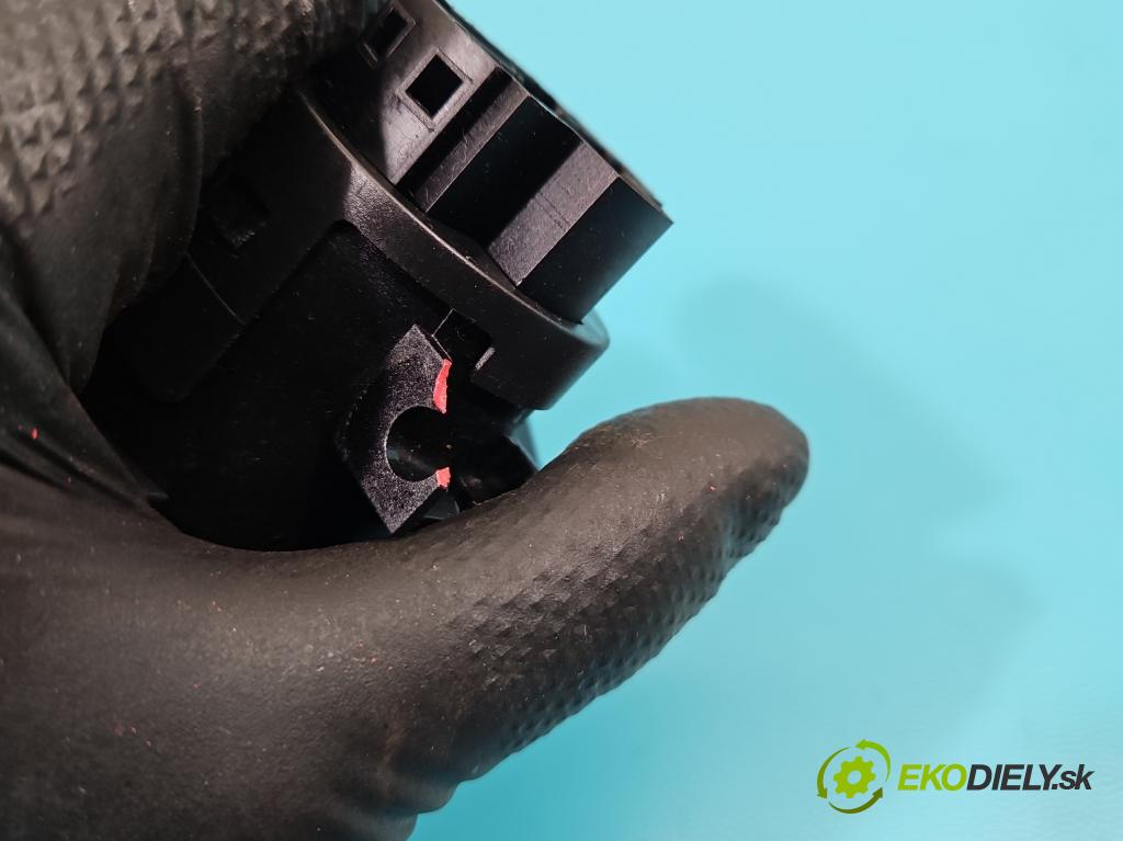 Lancia Ypsilon II 2003-2011 1,3.0 jtd 69KM manual 51 kW 1248 cm3 3- Spínačka 00468453610 (Spínacie skrinky a kľúče)