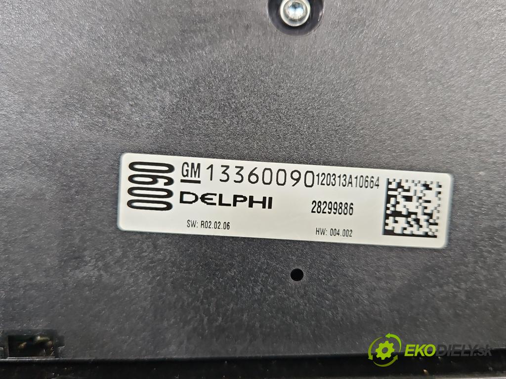 Opel Astra IV 2009-2015 1.4 T 140 hp manual 103 kW 1362 cm3 5- palubní deska panel topení 13435144