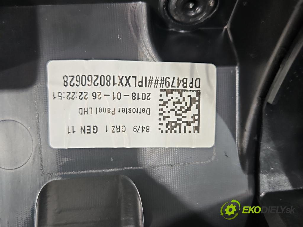 Ford Fiesta MK8 2016-2023 1.1 71 HP manual 52 kW 1084 cm3 5- kokpit,pristrojová doska rozdeľovacia