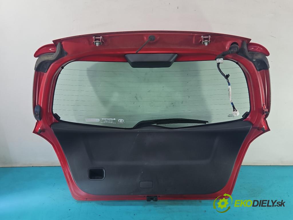 Toyota Yaris II 2005-2011 1.3 vvti 87 hp manual 64 kW 1298 cm3 5- zadní kufrové dveře  (Zadní kapoty)