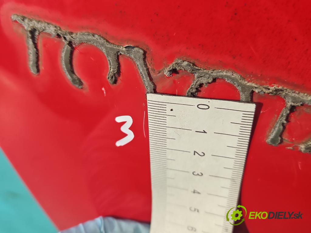 Toyota Yaris II 2005-2011 1.3 vvti 87 hp manual 64 kW 1298 cm3 5- zadní kufrové dveře  (Zadní kapoty)