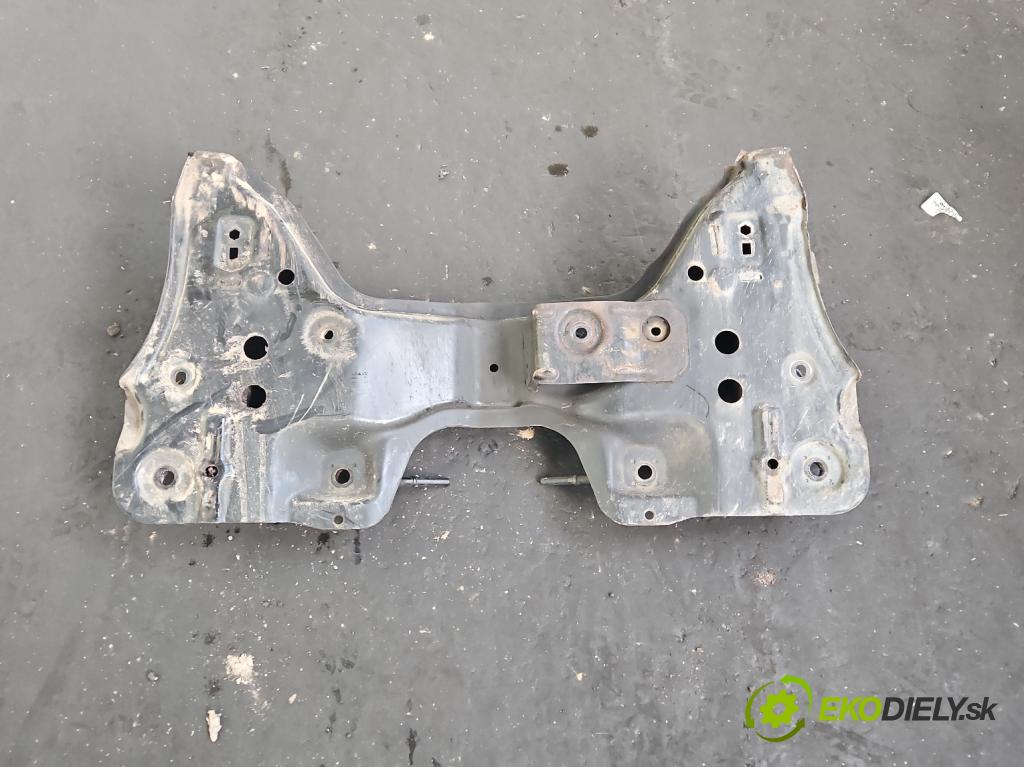 Fiat Punto Grande 1.2 8V 65 HP manual 48 kW 1242 cm3 3- výstuha motora