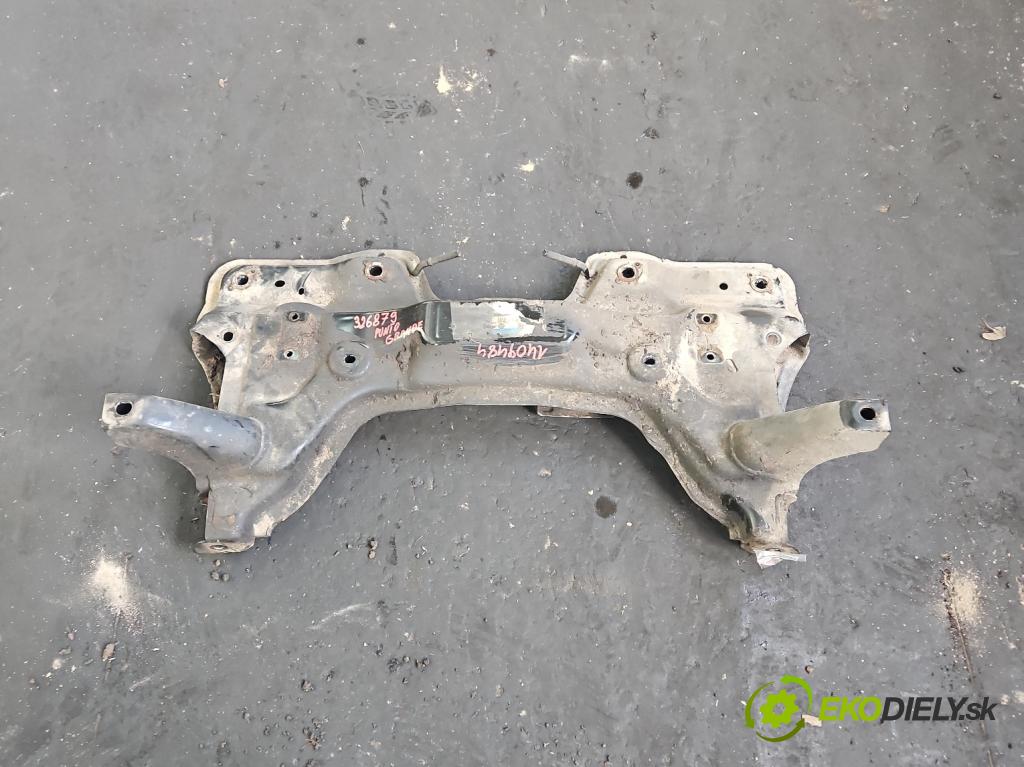 Fiat Punto Grande 1.2 8V 65 HP manual 48 kW 1242 cm3 3- výstuha motora 