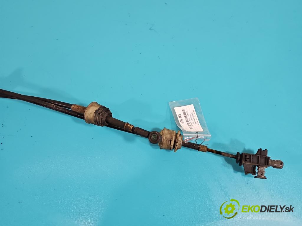 Fiat Punto Grande 1.2 8V 65 HP manual 48 kW 1242 cm3 3- Páka: Změny: stupeň,rýchlosť  (Rýchlostné páky / kulisy)