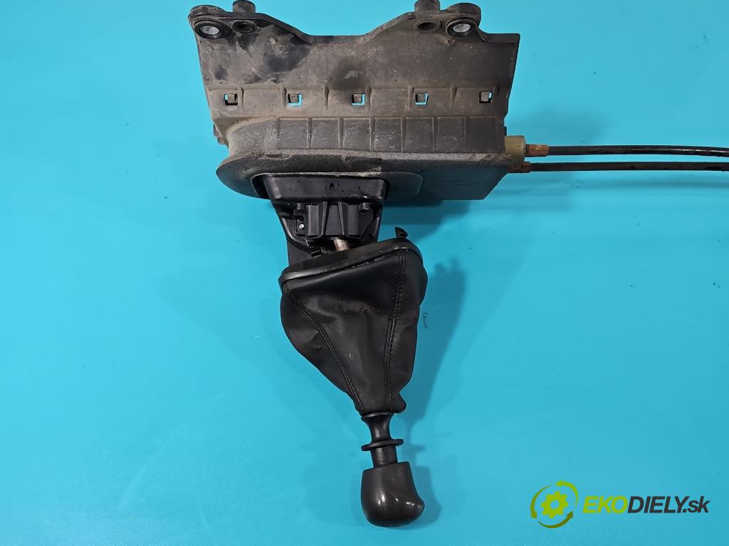 Fiat Punto Grande 1.2 8V 65 HP manual 48 kW 1242 cm3 3- Páka: Změny: stupeň,rýchlosť  (Rýchlostné páky / kulisy)