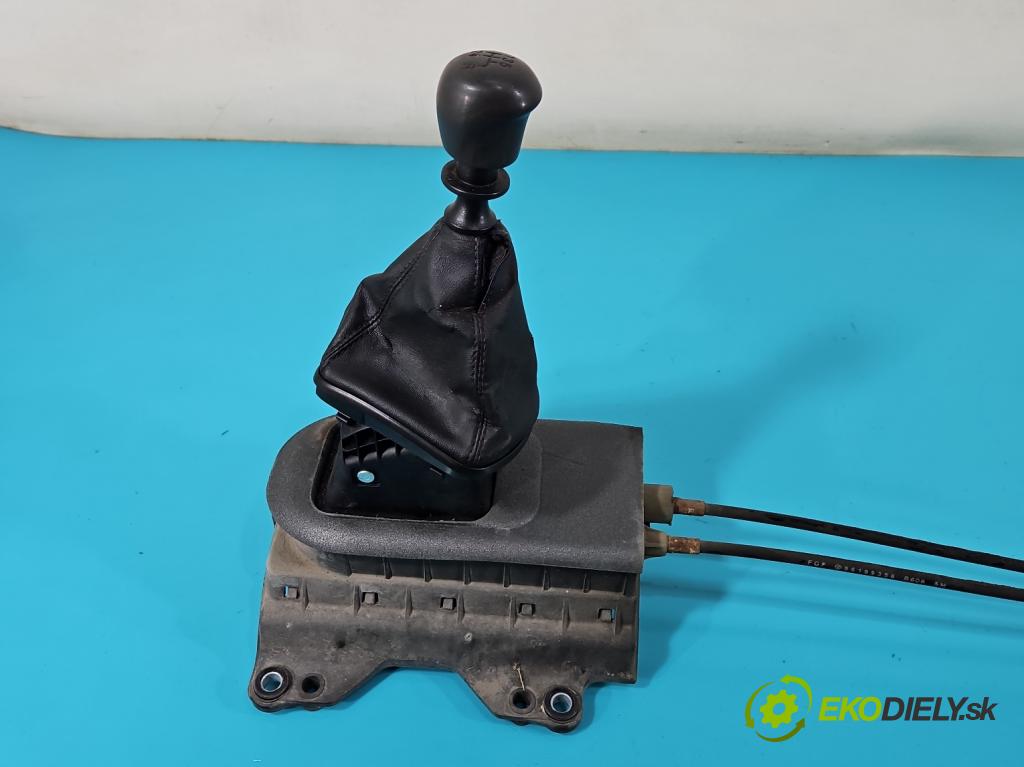 Fiat Punto Grande 1.2 8V 65 HP manual 48 kW 1242 cm3 3- Páka: Změny: stupeň,rýchlosť  (Rýchlostné páky / kulisy)