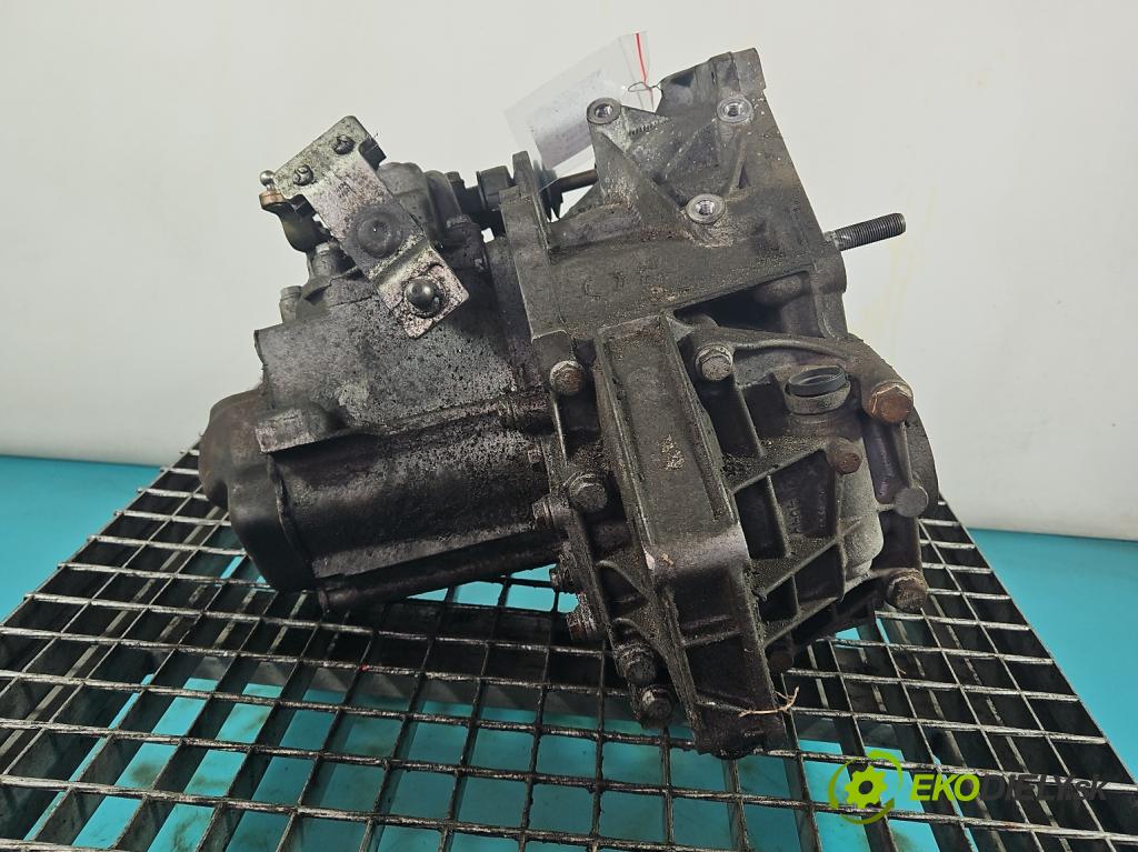 Fiat Punto Grande 1.2 8V 65 HP manual 48 kW 1242 cm3 3- prevodovka stupeň,rýchlosť manual