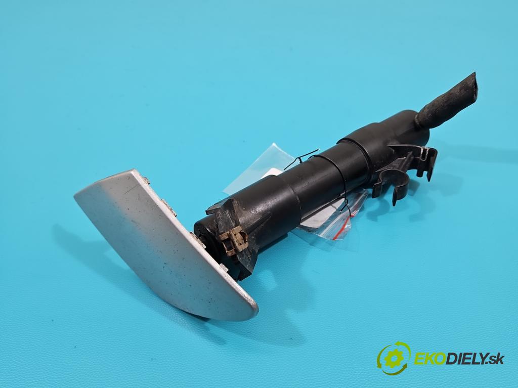 Vw Golf V 2003-2009 2.0 tdi 140 HP manual 103 kW 1968 cm3 5- ostrekovač reflektor: ľavý  (Motorček ostrekovačov)