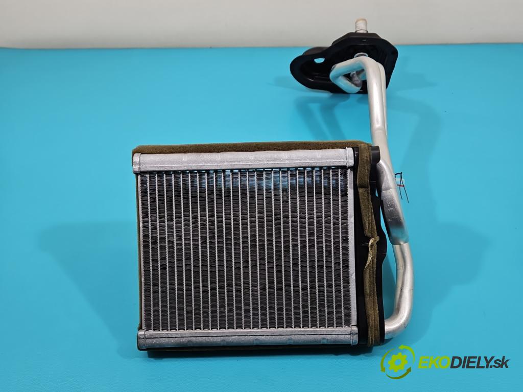 Ford Fiesta MK8 2016-2023 1.1 71 HP manual 52 kW 1084 cm3 5- radiator  (Radiátor kúrenia)