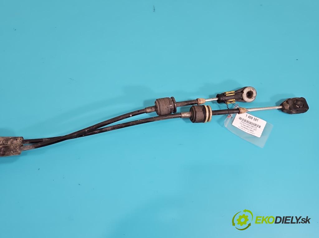 Ford Fiesta MK8 2016-2023 1.1 71 HP manual 52 kW 1084 cm3 5- Páka: Změny: stupeň,rýchlosť  (Rýchlostná páka (kulisa))