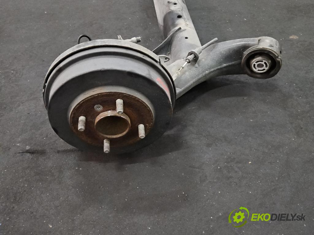 Ford Fiesta MK8 2016-2023 1.1 71 hp manual 52 kW 1084 cm3 5- zadní výztuha  (Výztuhy zadní)