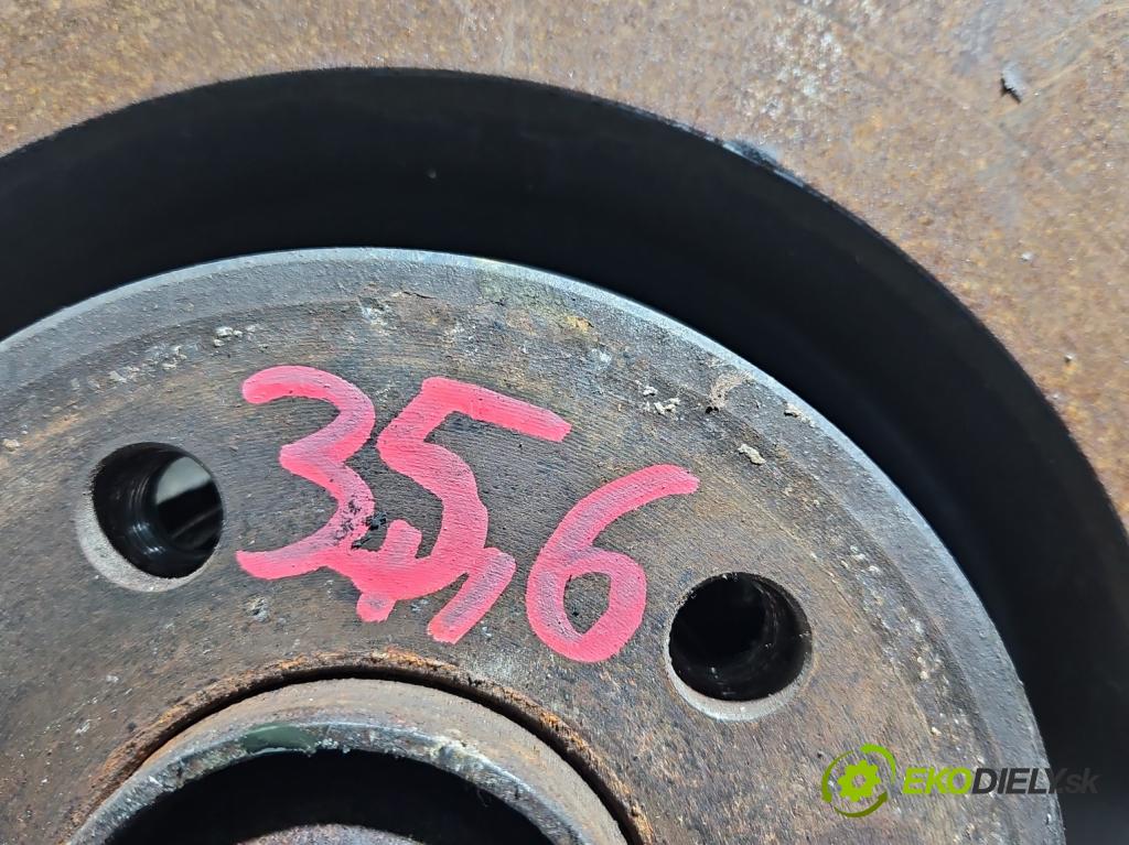 Audi A8 D4 2009-2017 3.0 V6 tdi 250 HP automatic 184 kW 2967 cm3 4- náboj ľavé  (Náboje)