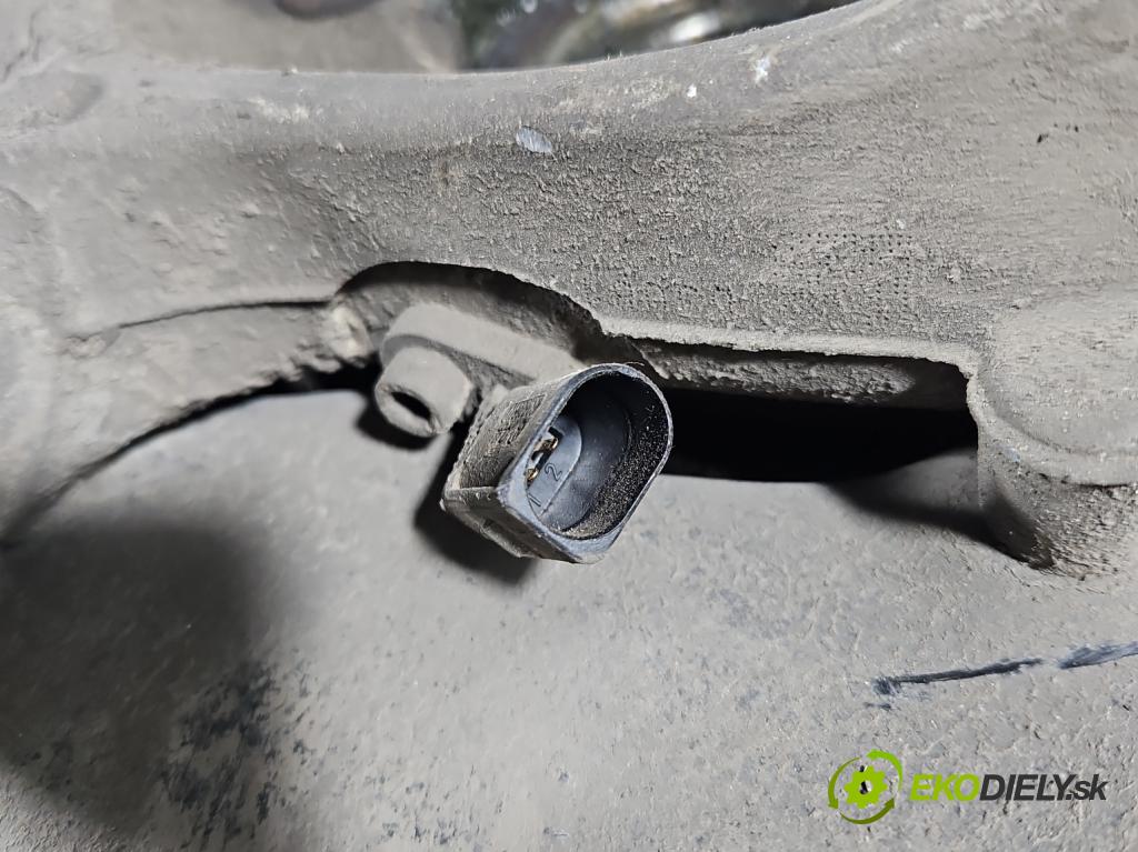 Audi A8 D4 2009-2017 3.0 V6 tdi 250 HP automatic 184 kW 2967 cm3 4- náboj ľavé  (Náboje)