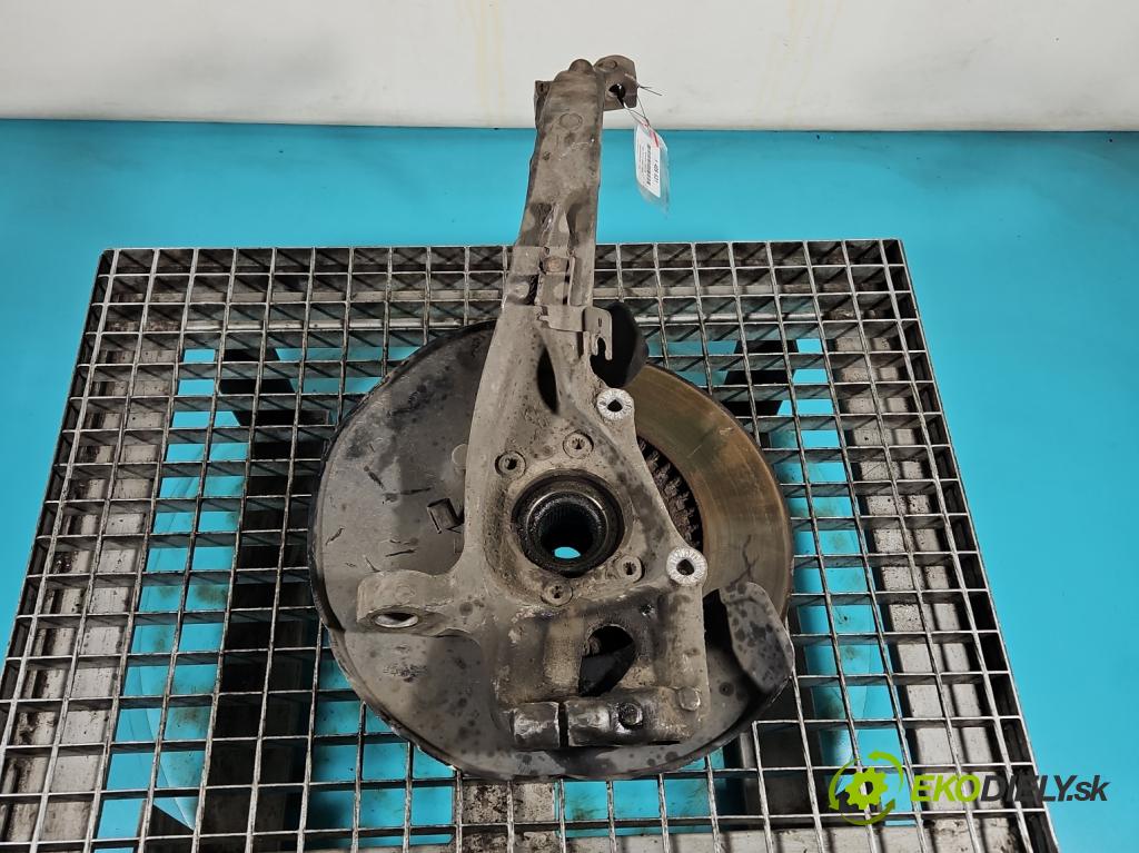 Audi A8 D4 2009-2017 3.0 V6 tdi 250 HP automatic 184 kW 2967 cm3 4- náboj pravé  (Náboje)