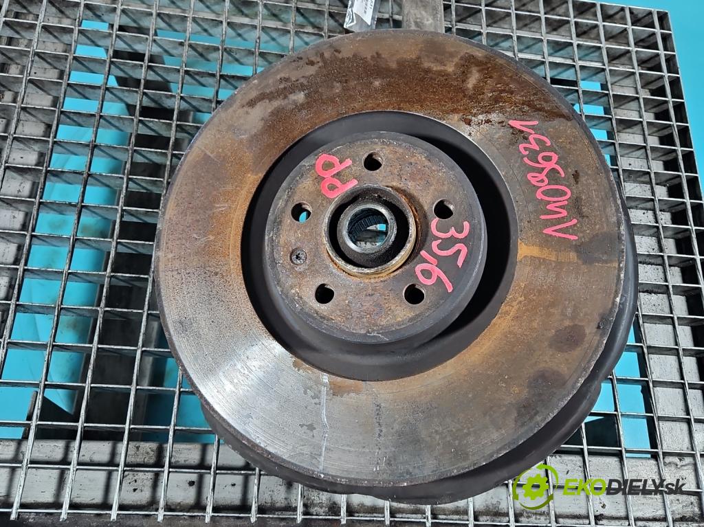 Audi A8 D4 2009-2017 3.0 V6 tdi 250 HP automatic 184 kW 2967 cm3 4- náboj pravé  (Náboje)