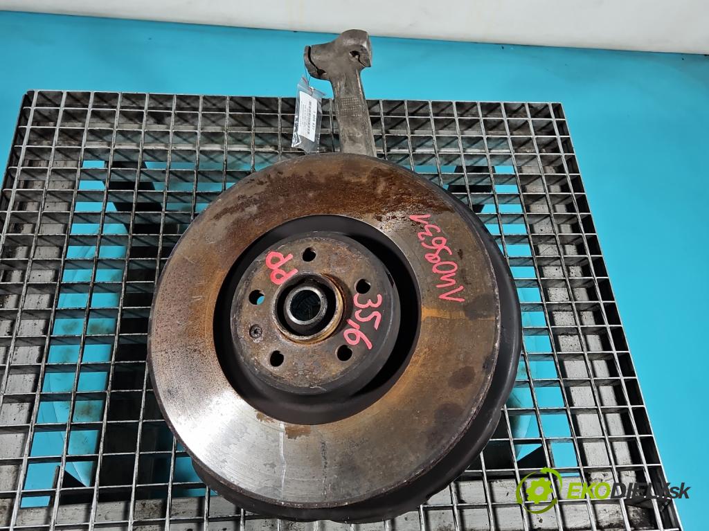 Audi A8 D4 2009-2017 3.0 V6 tdi 250 HP automatic 184 kW 2967 cm3 4- náboj pravé  (Náboje)