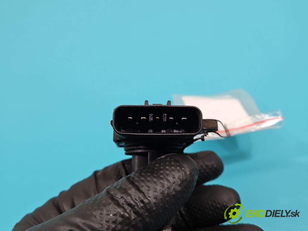 Toyota Yaris II 2005-2011 1.3 vvti 87 HP manual 64 kW 1298 cm3 5- průtokoměr: 22204-0J010 (Váhy vzduchu)