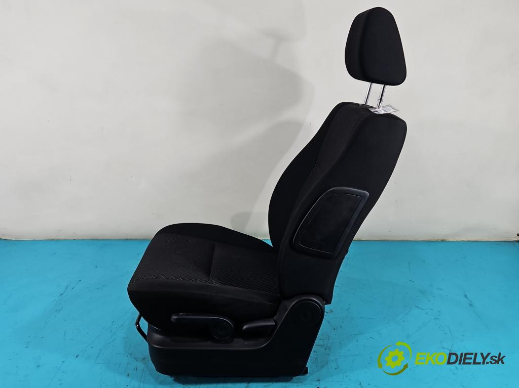 Suzuki Grand Vitara II 2005-2014 2.0 16V 140 HP manual 103 kW 1995 cm3 5- Sedačka ľavý  (Sedačky, sedadlá)