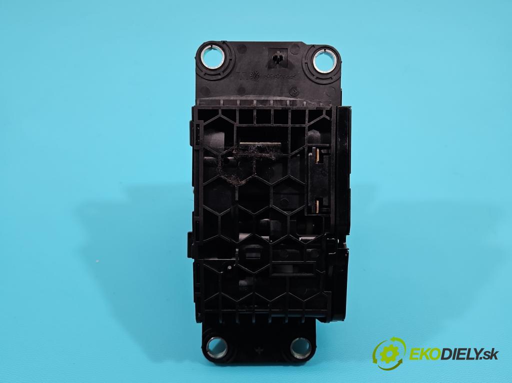 Audi A8 D4 2009-2017 3.0 V6 tdi 250 HP automatic 184 kW 2967 cm3 4- Páka: Změny: stupeň,rýchlosť 4H1927731A (Rýchlostná páka (kulisa))