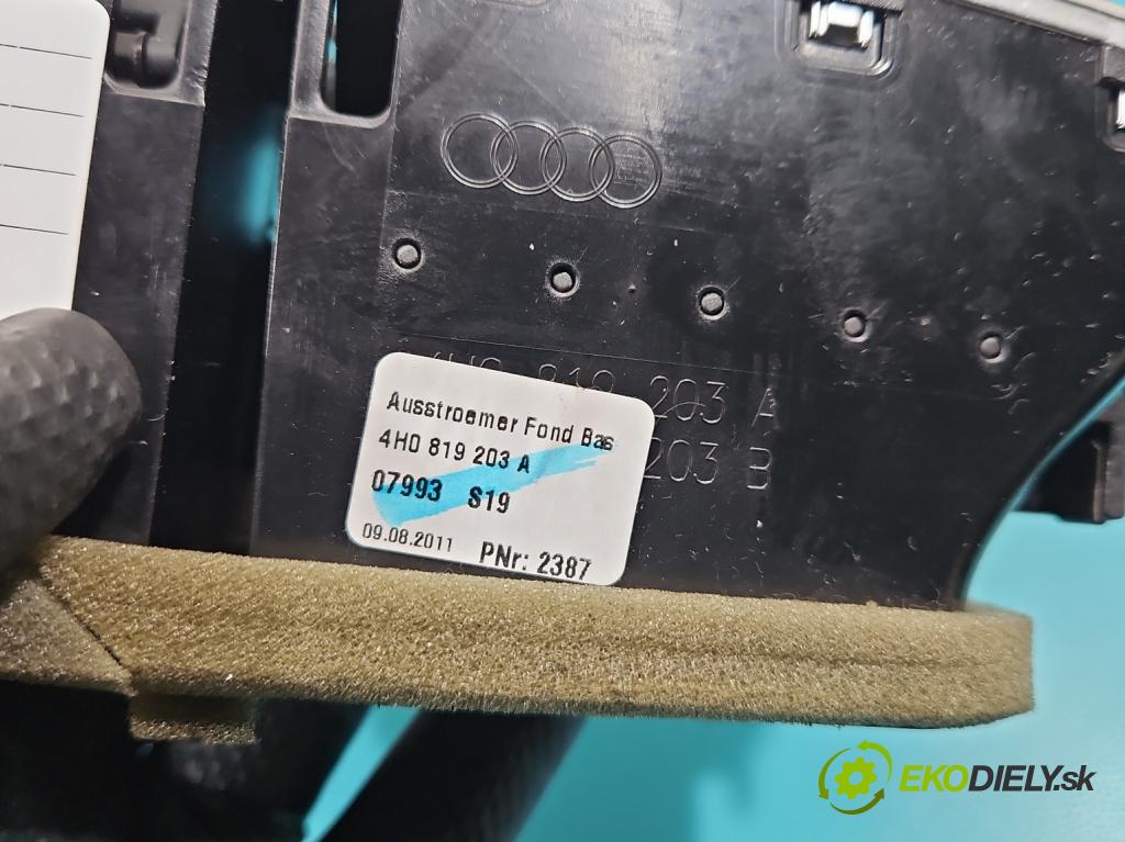 Audi A8 D4 2009-2017 3.0 V6 tdi 250 HP automatic 184 kW 2967 cm3 4- Mřížka: kúrenia stredová 4H0819203A (Mriežky kúrenia (fukáre))