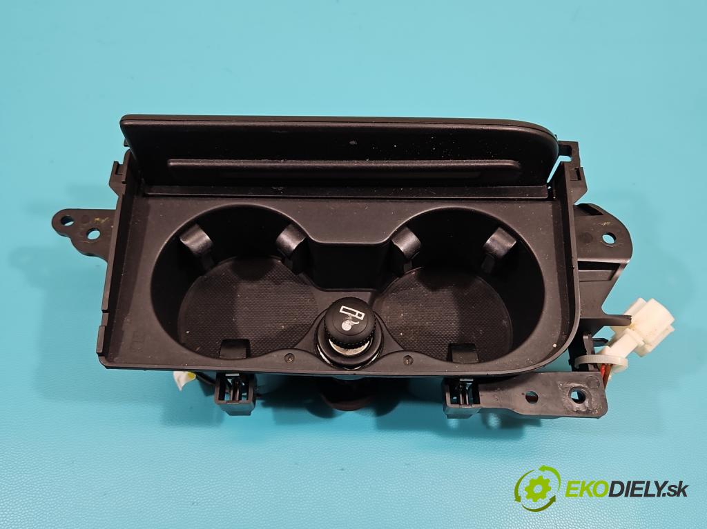 Audi A8 D4 2009-2017 3.0 V6 tdi 250 HP automatic 184 kW 2967 cm3 4- Rukojeť: na nápoje: 4H1858601A (Úchyty, držiaky na nápoje)