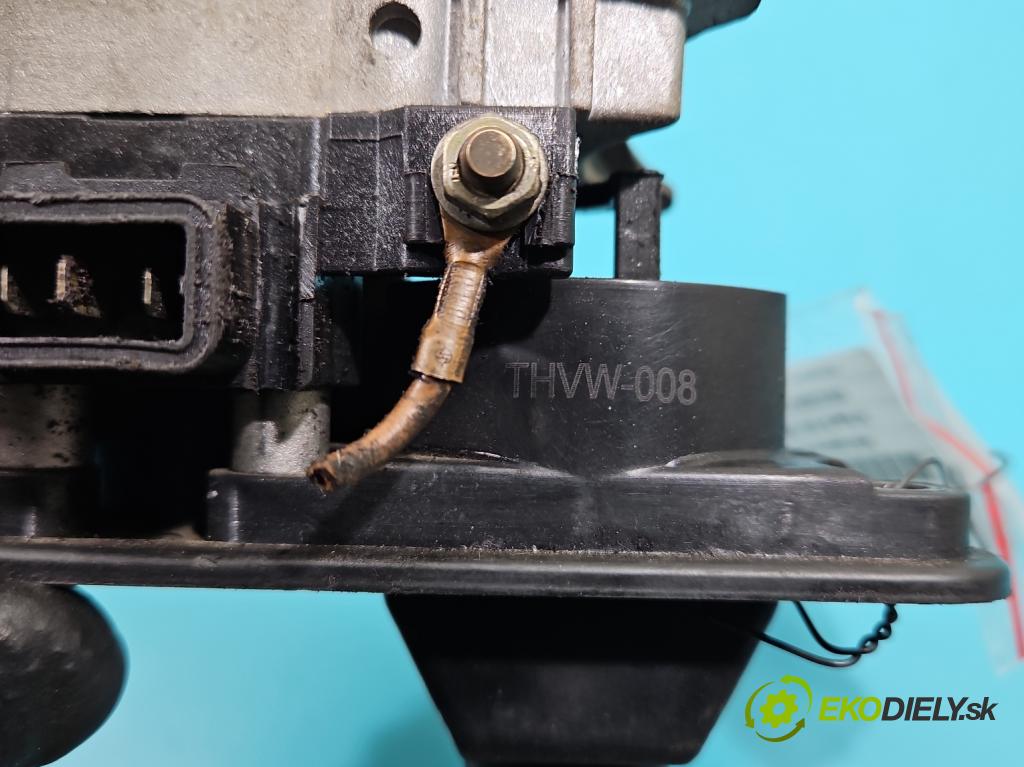 Vw Passat B5 1995-2005 1.8 20V 125 HP manual 92 kW 1781 cm3 5- cievka zapaľovacia  (Zapaľovacie cievky, moduly)