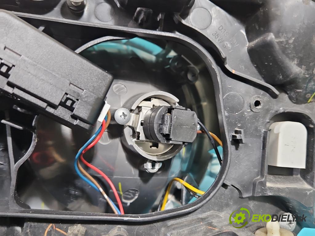 Volvo S60 II 2010-2018 2.0 D3 163 HP manual 120 kW 1984 cm3 4- Reflektor: pravý  (Pravé)