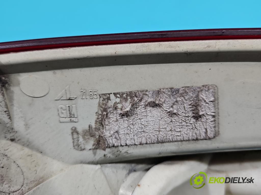 Opel Astra IV 2009-2015 1.4 T A14NET: 140 HP manual 103 kW 1362 cm3 5- svetlo / reflektor zadné ľavé  (Kľučka dverí ostatné)