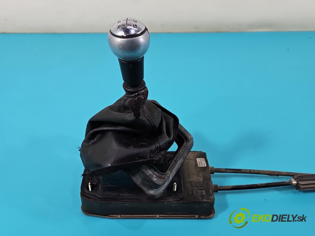 Peugeot 407 1,8.0 16V 116 HP manual 85 kW 1749 cm3 4- Páka: Změny: stupeň,rýchlosť  (Rýchlostné páky / kulisy)