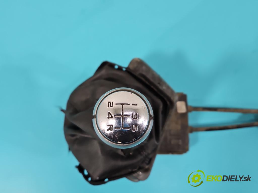 Peugeot 407 1,8.0 16V 116 HP manual 85 kW 1749 cm3 4- Páka: Změny: stupeň,rýchlosť  (Rýchlostné páky / kulisy)