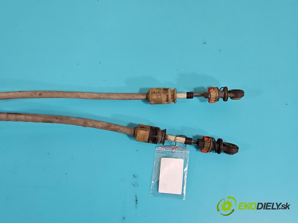 Peugeot 407 1,8.0 16V 116 HP manual 85 kW 1749 cm3 4- Páka: Změny: stupeň,rýchlosť  (Rýchlostné páky / kulisy)