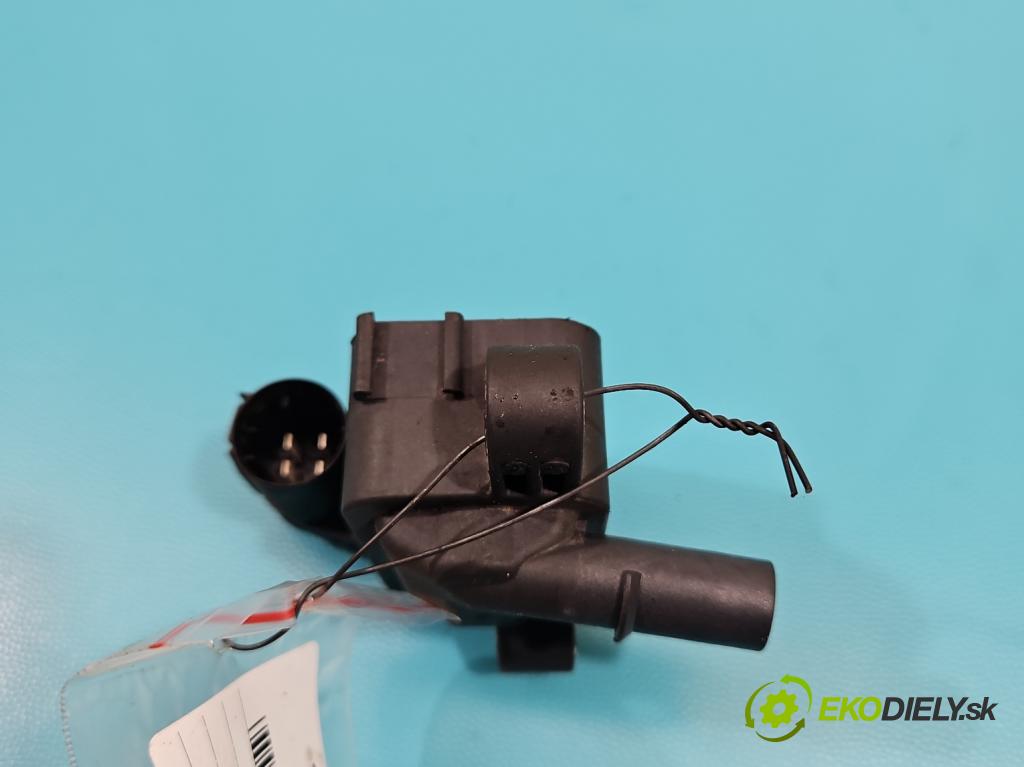 Mercedes CLS II C218 2010-2018 4.7 V8 (278922) automatic 315 kW 4664 cm3 4- cievka zapaľovacia A2769063700 (Zapaľovacie cievky, moduly)