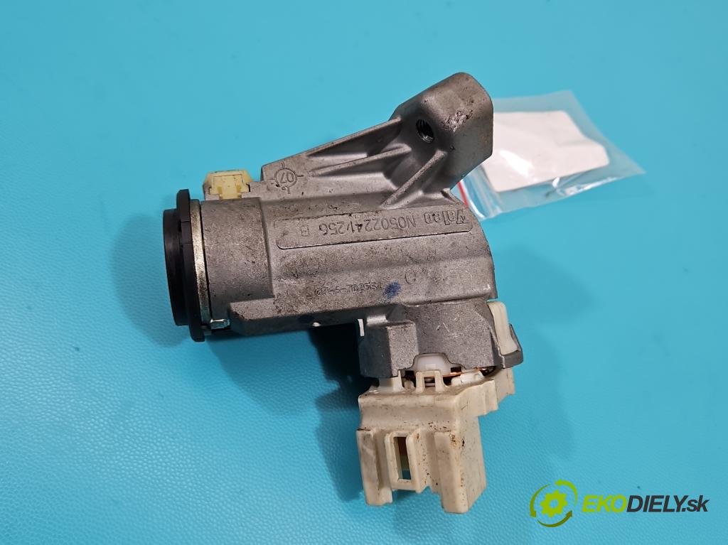 Toyota Yaris II 2005-2011 1.3 vvti 87 HP manual 64 kW 1298 cm3 5- Spínačka  (Spínacie skrinky a kľúče)