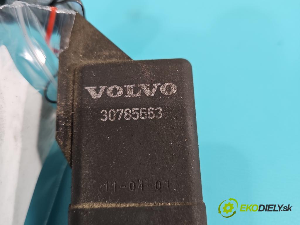 Volvo S60 II 2010-2018 2.0 D3 163 HP manual 120 kW 1984 cm3 4- Relé: svíčky: zařicích: 0281003047 (Relé)