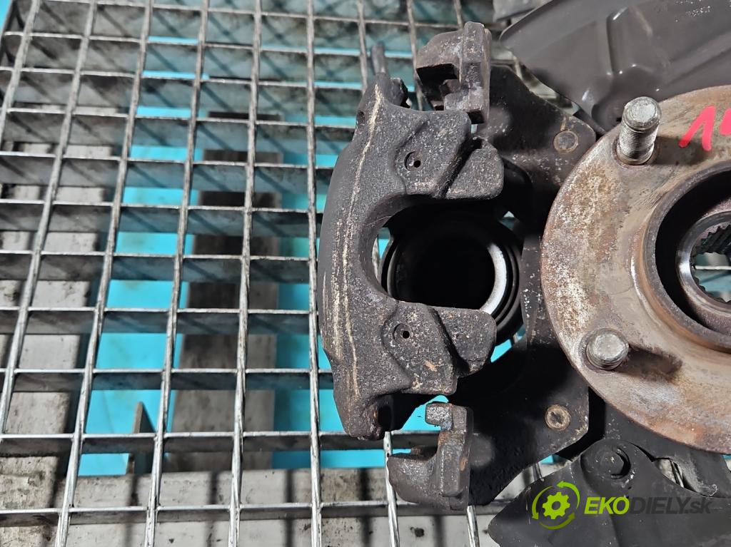 Ford Fiesta MK8 2016-2023 1.1 71 HP manual 52 kW 1084 cm3 5- brzdič predné ľavý  (Ostatné)