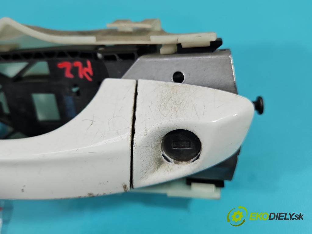 Skoda Fabia III 2014- 1.0 mpi 75 HP manual 55 kW 999 cm3 5- rukoväť predné ľavé mimo: 5L0837349A (Vonkajšie predné ľavé)