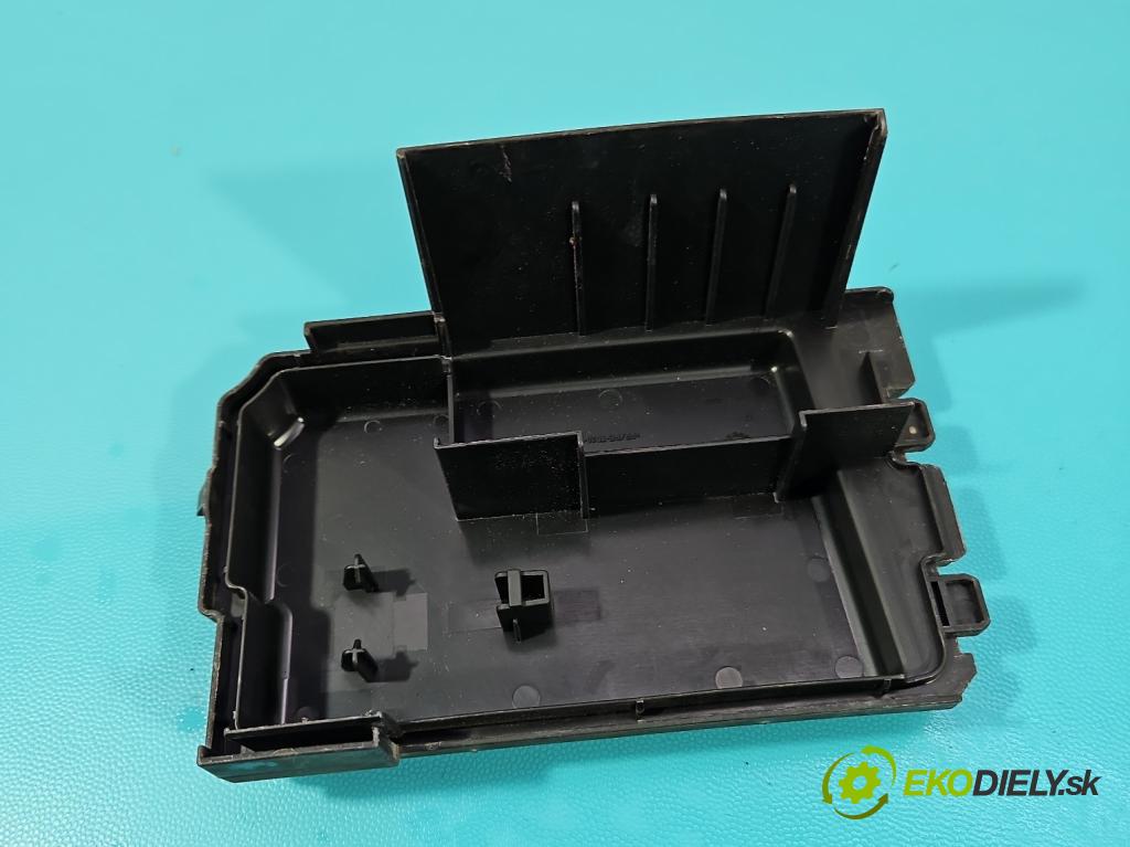 Skoda Fabia III 2014- 1.0 mpi 75 hp manual 55 kW 999 cm3 5- skříňka pojistková 6C0907361F (Pojistkové skříňky)